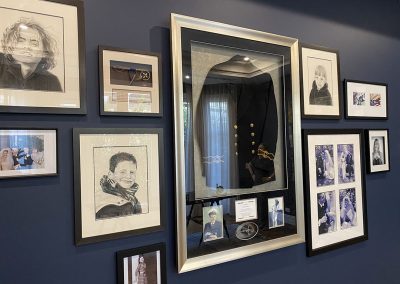 ArtPerfect Picture Hanging 60